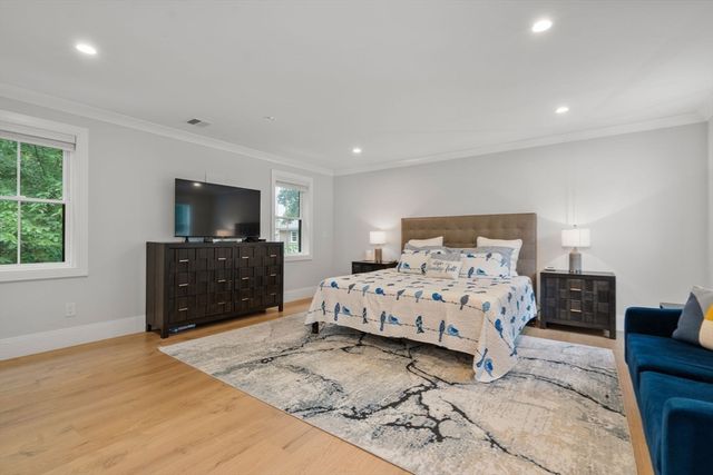 12 South Lincoln St 12, Natick, MA 01760