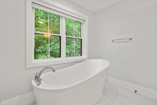 12 South Lincoln St 12, Natick, MA 01760