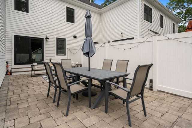 12 South Lincoln St 12, Natick, MA 01760
