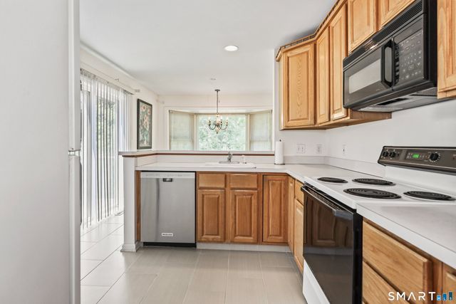 156 Morningside Court 156, Shelton, CT 06484