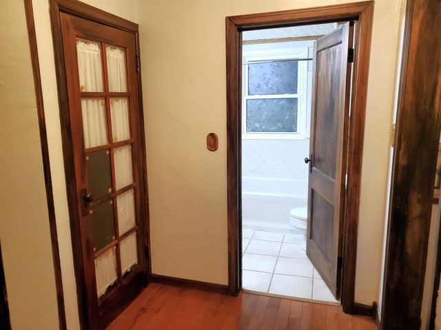 152 S 10th St, Salina, KS 67401