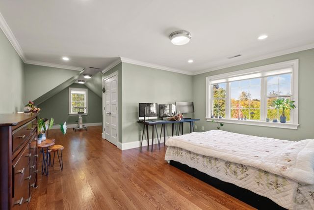 10 Willard Circle, Lexington, MA 02421