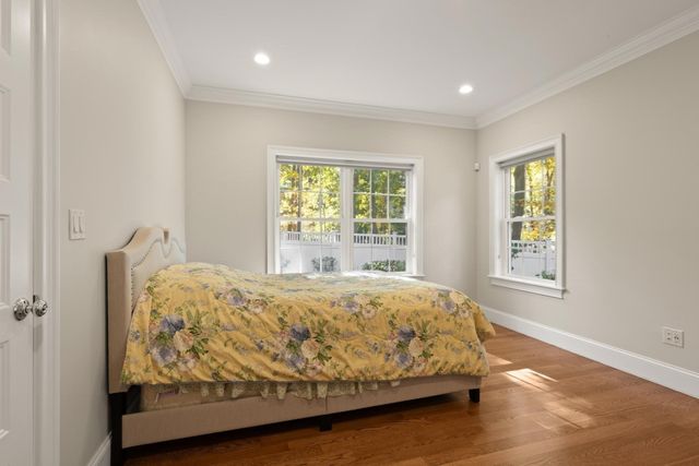 10 Willard Circle, Lexington, MA 02421