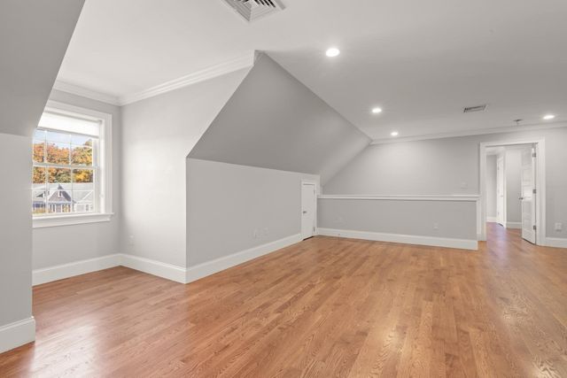 10 Willard Circle, Lexington, MA 02421