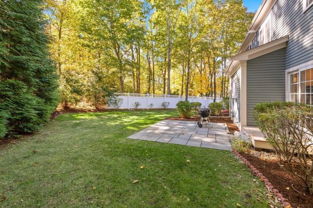10 Willard Circle, Lexington, MA 02421