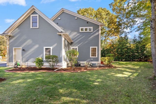 10 Willard Circle, Lexington, MA 02421