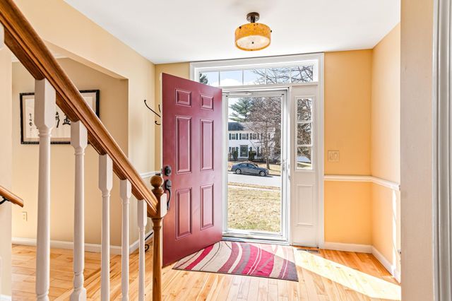 248 Lawnwood Drive, Williston, VT 05495