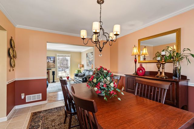 248 Lawnwood Drive, Williston, VT 05495