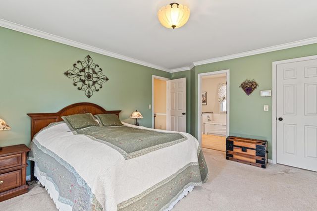 248 Lawnwood Drive, Williston, VT 05495