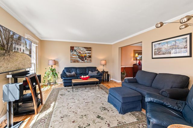 248 Lawnwood Drive, Williston, VT 05495
