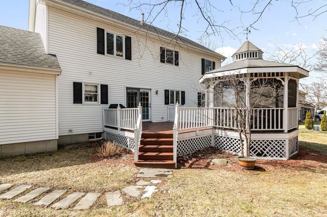 248 Lawnwood Drive, Williston, VT 05495