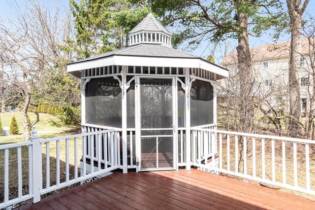 248 Lawnwood Drive, Williston, VT 05495