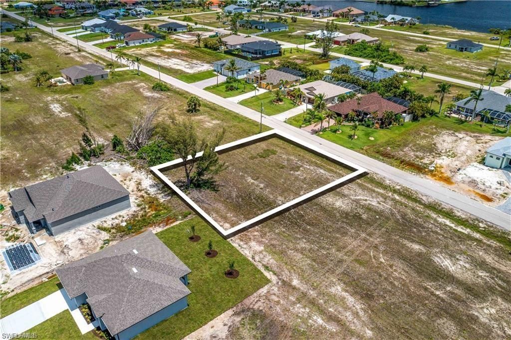 4345 27th LN, CAPE CORAL, FL 33993 — photo 2