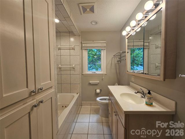 201 Country Club Circle, Shelby, NC 28150