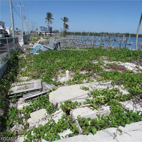 4331 Pine Island RD NW, Matlacha, FL 33993