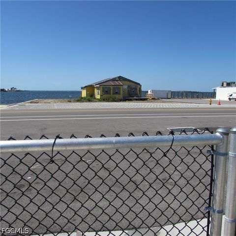 4331 Pine Island RD NW, Matlacha, FL 33993