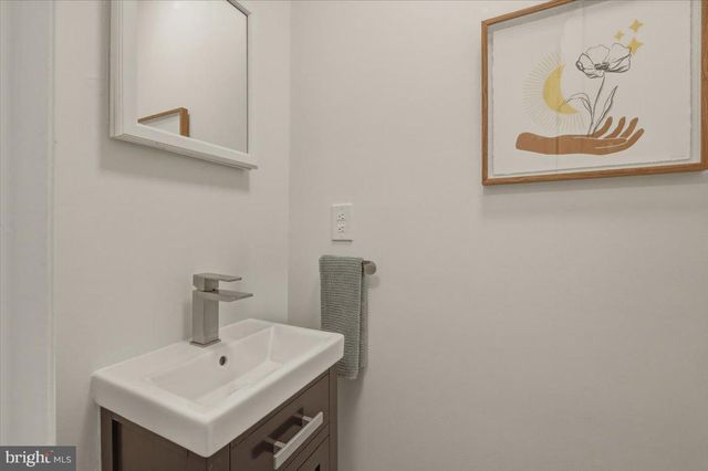 115 W O ST, Purcellville, VA 20132