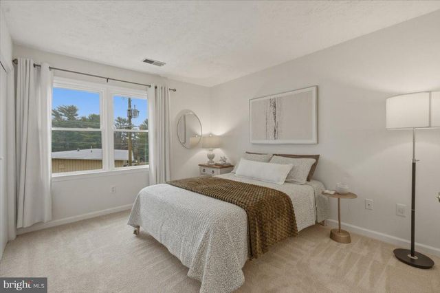 115 W O ST, Purcellville, VA 20132