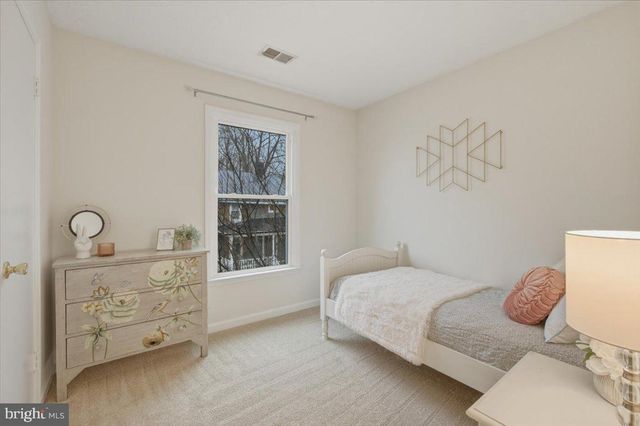 115 W O ST, Purcellville, VA 20132