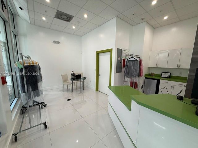 7885 NW 107th Avenue 406, Doral, FL 33178