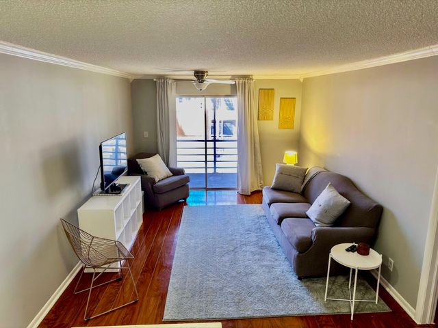 7610 Stirling Road 204c, Davie, FL 33024