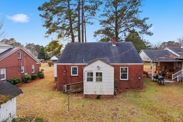 205 Roanoke Avenue, Plymouth, NC 27962