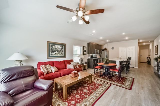 2106 Twisted Cedar Court, Conroe, TX 77301