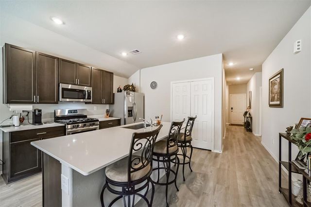 2106 Twisted Cedar Court, Conroe, TX 77301