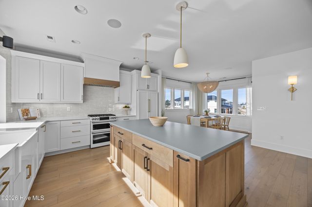 11 Amidships Lane, Hampstead, NC 28443