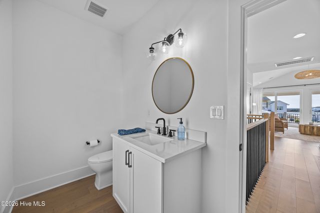 11 Amidships Lane, Hampstead, NC 28443