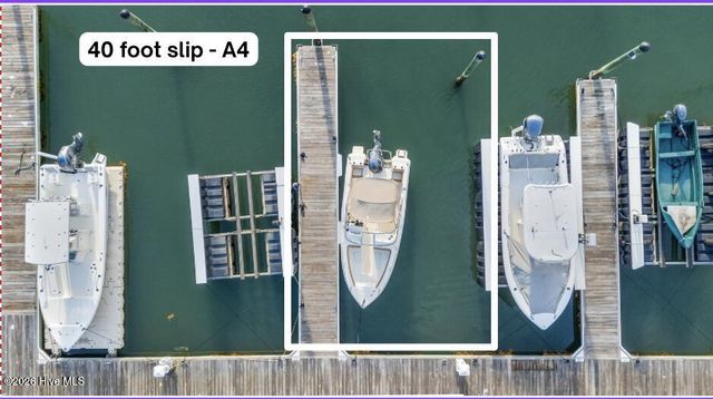 11 Amidships Lane, Hampstead, NC 28443