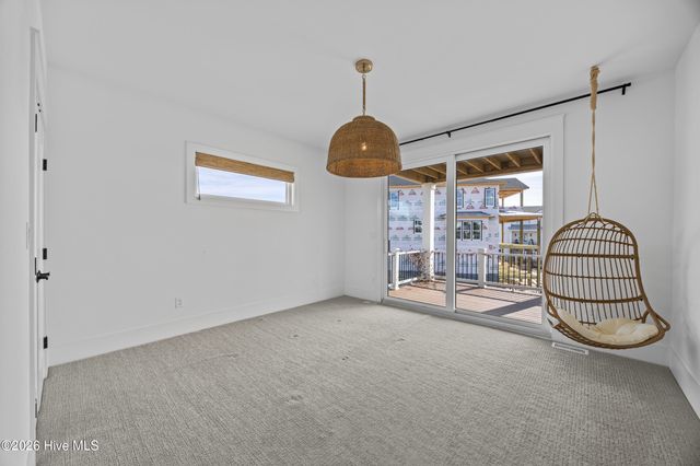 11 Amidships Lane, Hampstead, NC 28443