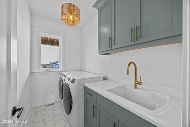 11 Amidships Lane, Hampstead, NC 28443