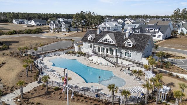 11 Amidships Lane, Hampstead, NC 28443