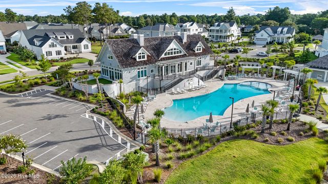 11 Amidships Lane, Hampstead, NC 28443