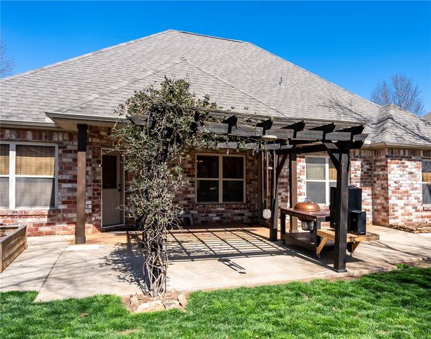 1904 Morter Place, Rogers, AR 72758