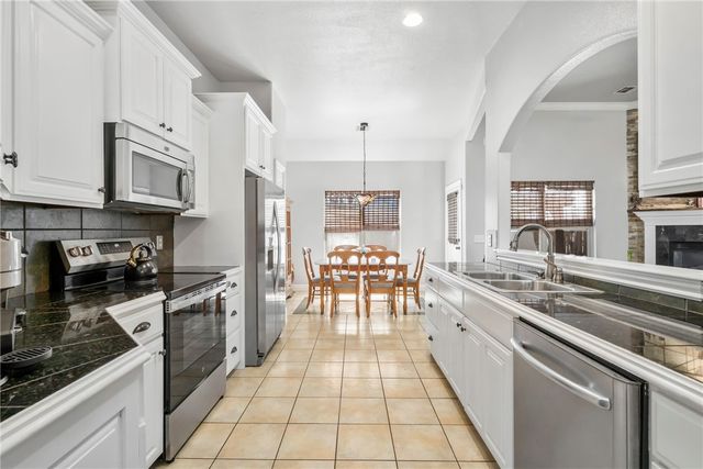 1904 Morter Place, Rogers, AR 72758