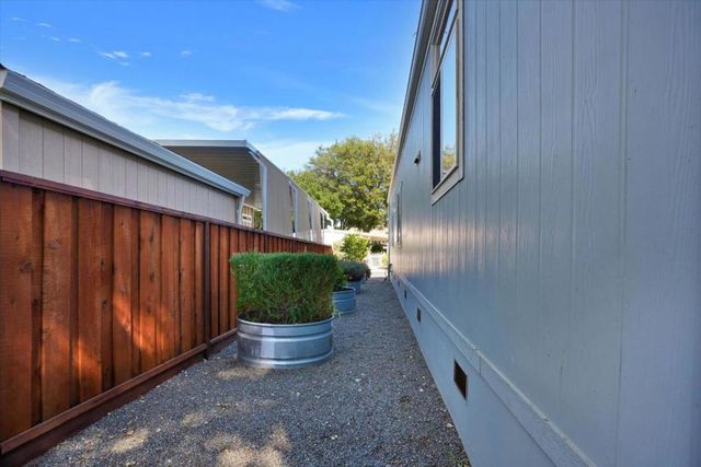 52 Palomar Real, Campbell, CA 95008