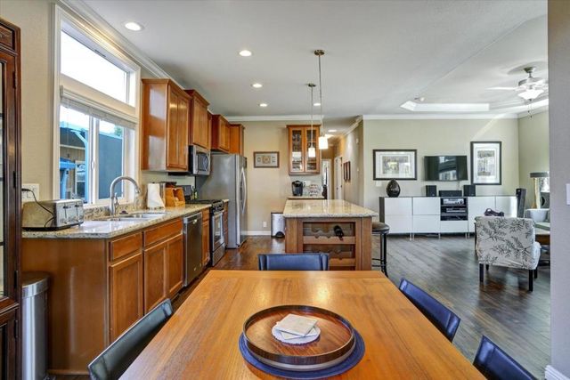 52 Palomar Real, Campbell, CA 95008