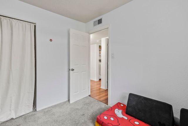 8121 Monterey East Avenue NE, Albuquerque, NM 87109