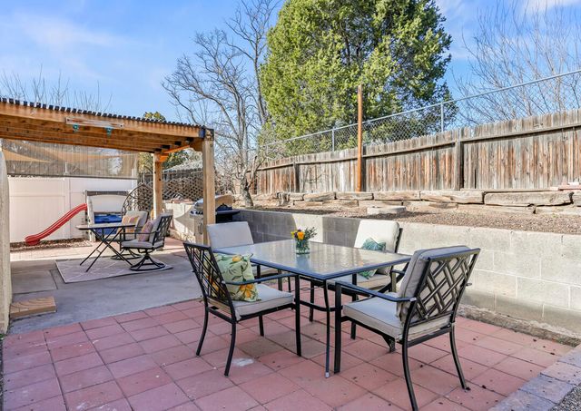 8121 Monterey East Avenue NE, Albuquerque, NM 87109