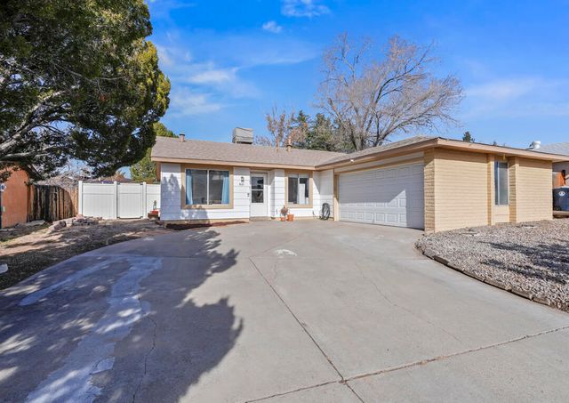 8121 Monterey East Avenue NE, Albuquerque, NM 87109