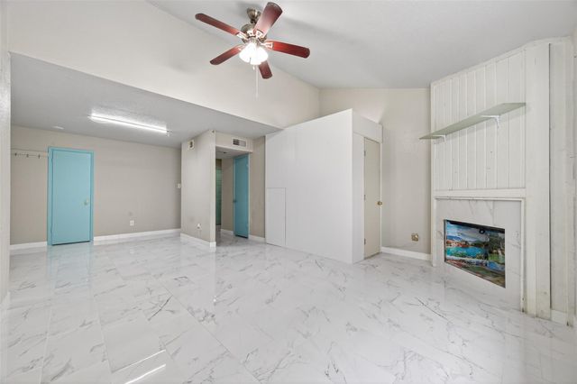 12317 Crest Lake Drive, Houston, TX 77072