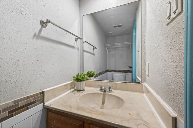 12317 Crest Lake Drive, Houston, TX 77072