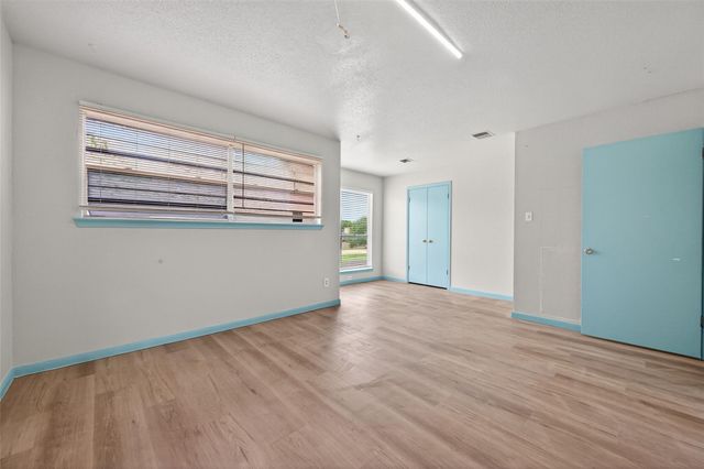 12317 Crest Lake Drive, Houston, TX 77072