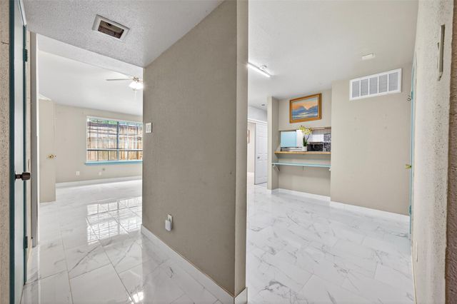 12317 Crest Lake Drive, Houston, TX 77072