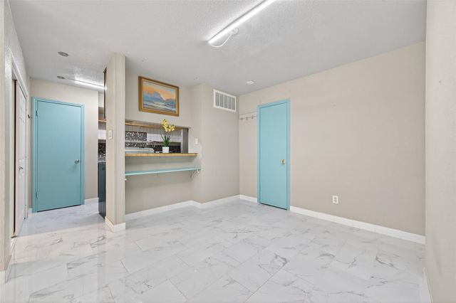 12317 Crest Lake Drive, Houston, TX 77072