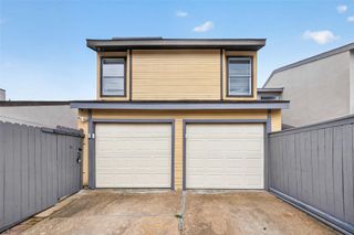 12317 Crest Lake Drive, Houston, TX 77072