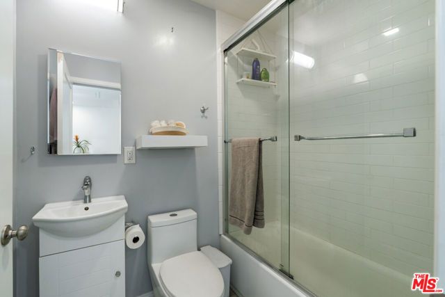 14142 Hortense Street, Los Angeles, CA 91423
