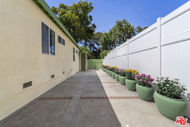 14142 Hortense Street, Los Angeles, CA 91423